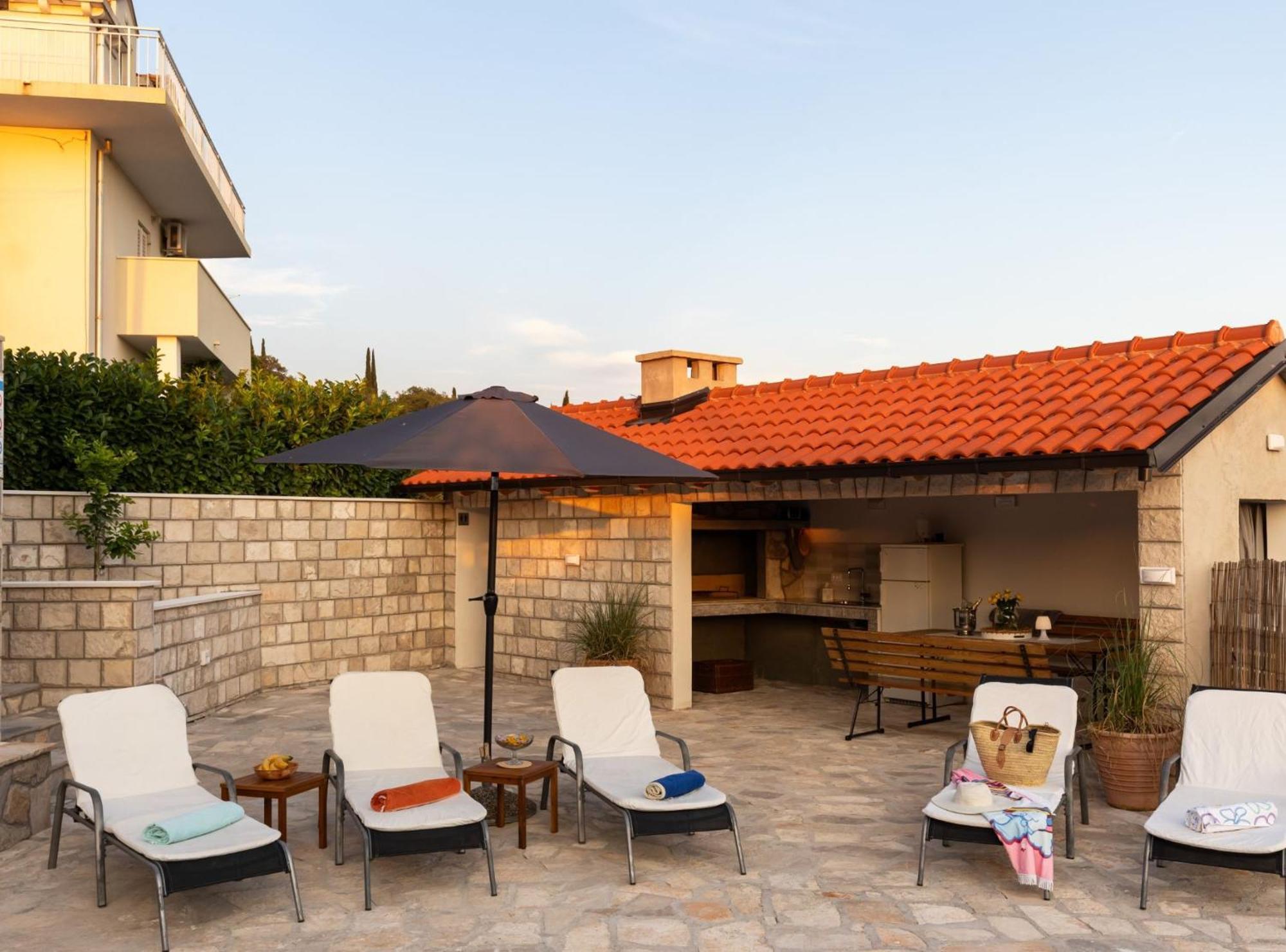 Villa Source With Private Pool Pridvorje Luaran gambar