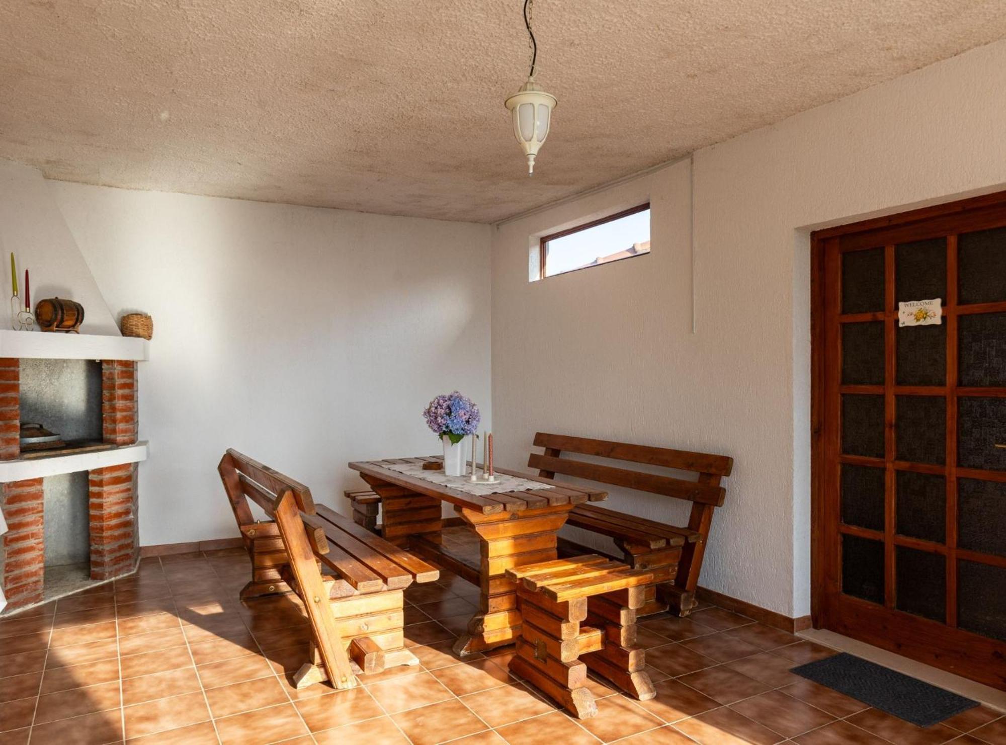 Villa Source With Private Pool Pridvorje Luaran gambar