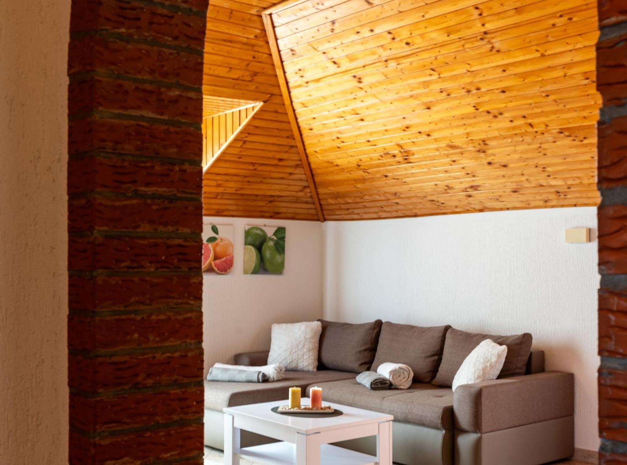 Villa Source With Private Pool Pridvorje Luaran gambar