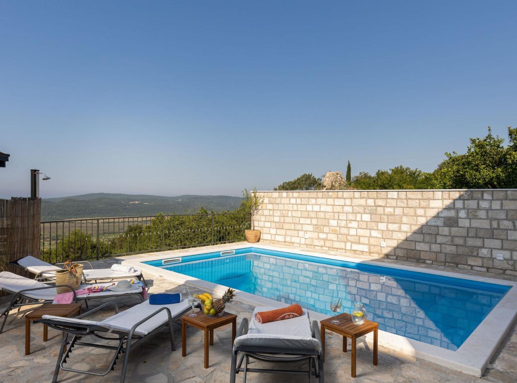 Villa Source With Private Pool Pridvorje Luaran gambar